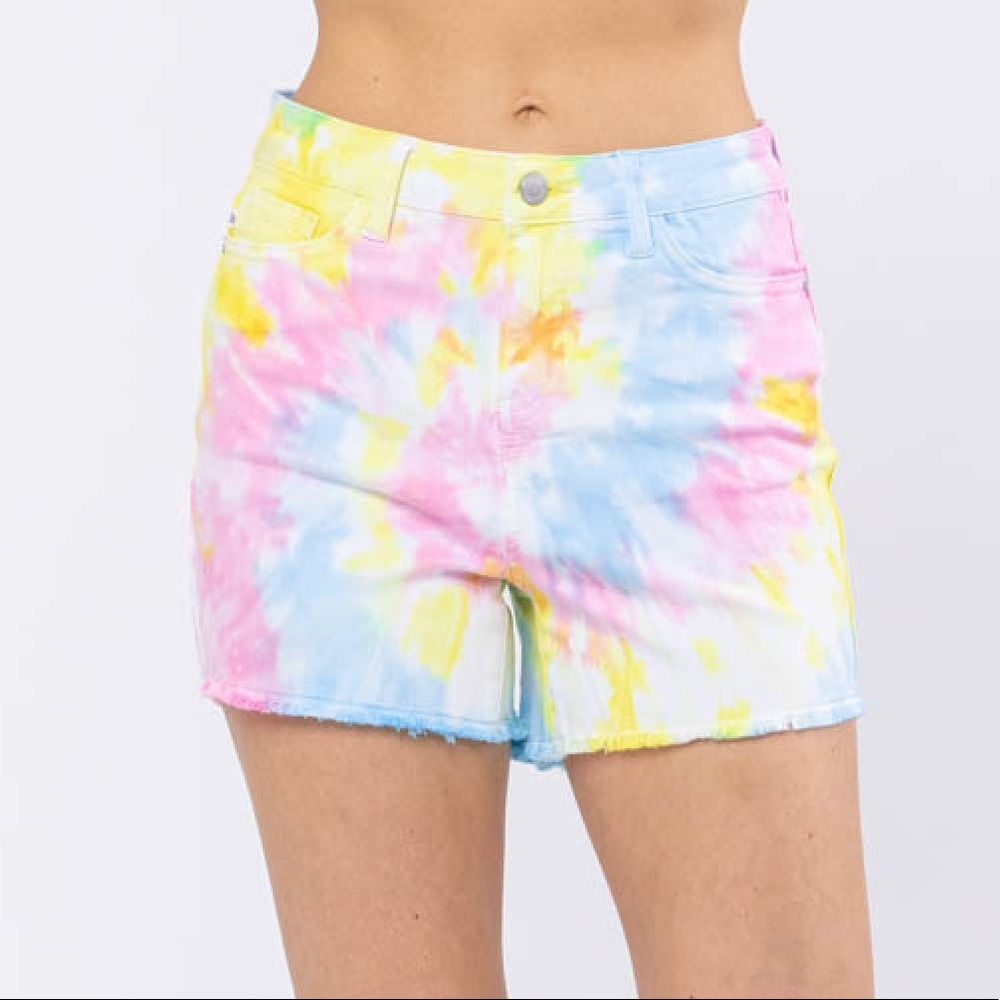 Judy Blue | Swirl Tie Dye High Waist Shorts 150082 - Picture 1 of 8
